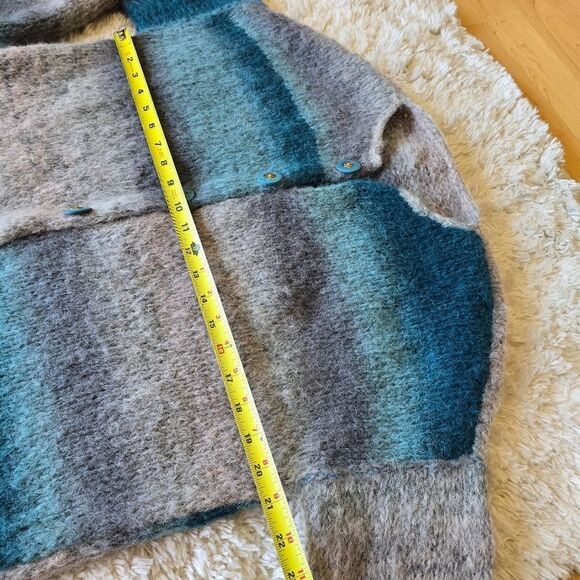 Women's Hand Made Crochet Multicolor Striped Sweater Button Down Size Medium - Picture 4 of 5